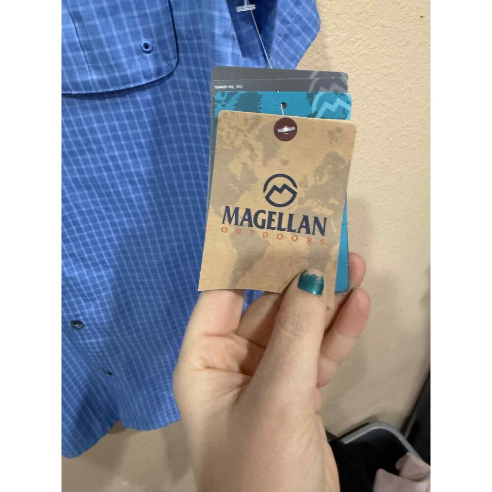 Magellan Outdoors relaxed fit top NEW - Picture 3 of 4